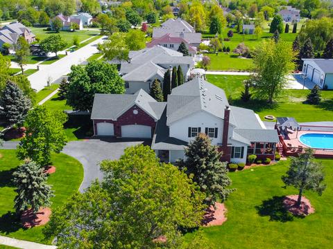 12856 Shelly Ln, Plainfield, IL 60585 photo 2