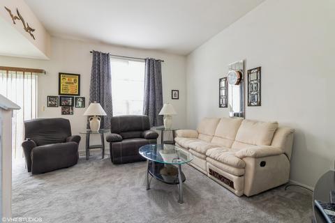 7150 Manchester Dr, Plainfield, IL 60586 photo 2