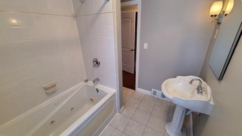 148 Highland Rd, Willowbrook, IL 60527 photo 15