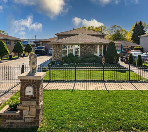 7344 Beloit Ave, Bridgeview, IL 60455 photo 1