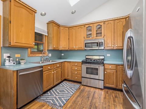 2409 Rona Dr, Cary, IL 60013 photo 8