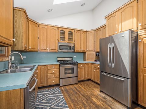 2409 Rona Dr, Cary, IL 60013 photo 9