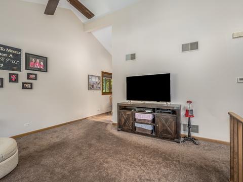 2409 Rona Dr, Cary, IL 60013 photo 5