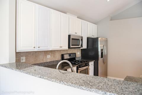 101 Cantal Ct, Wheeling, IL 60090 photo 12