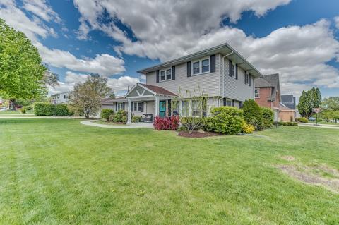 199 E Crestview Ave, Elmhurst, IL 60126 photo 2