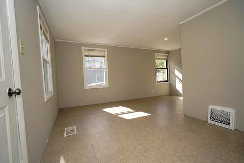 914 2nd Ave, Aurora, IL 60505 photo 7