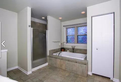 Undisclosed, Naperville, IL 60563 photo 8