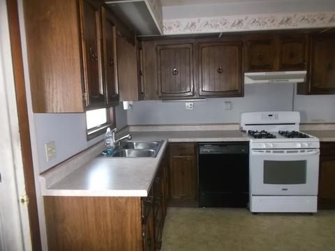395 S 1st St, Sheldon, IL 60966 photo 8