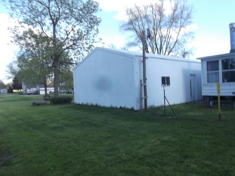 395 S 1st St, Sheldon, IL 60966 photo 3