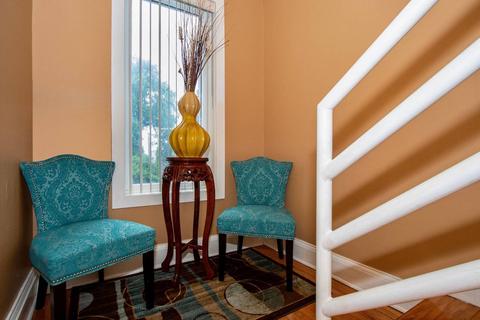 2339 E 72nd St #2E, Chicago, IL 60649 photo 11