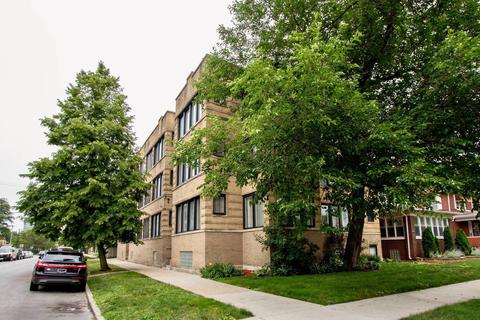 2339 E 72nd St #2E, Chicago, IL 60649 photo 1