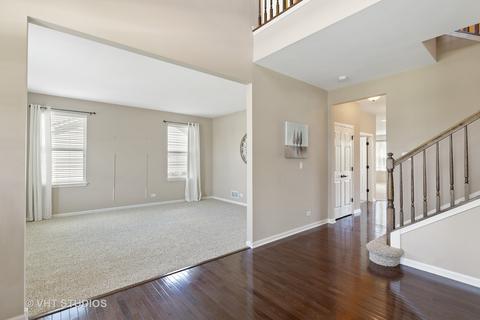 3099 Wickenden Ave, Elgin, IL 60124 photo 3
