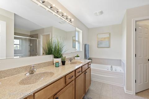 3099 Wickenden Ave, Elgin, IL 60124 photo 16