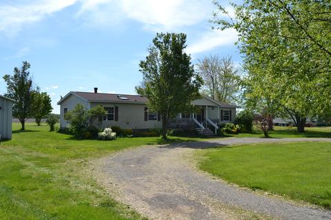 316 Paris St, Dewitt, IL 61735 photo 2
