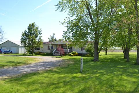 316 Paris St, Dewitt, IL 61735 photo 6