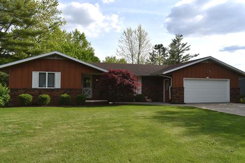 502 Ridge Ln, Eureka, IL 61530 photo 1