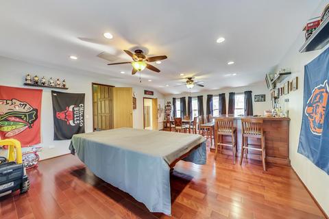 810 N Cherry St, Addison, IL 60101 photo 9