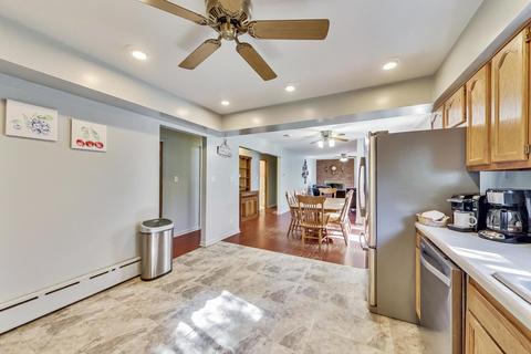 810 N Cherry St, Addison, IL 60101 photo 8