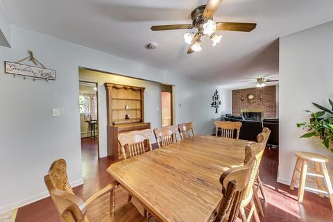 810 N Cherry St, Addison, IL 60101 photo 5