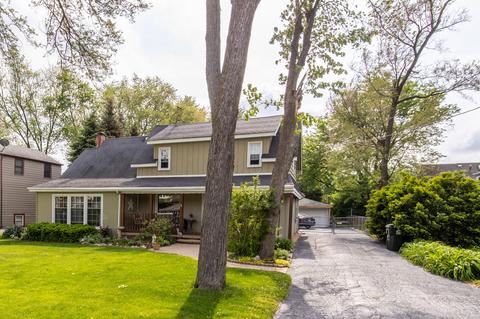 7526 Arlene Ave, Willowbrook, IL 60527 photo 3