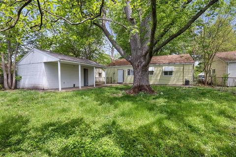 1709 Burnetta St, Champaign, IL 61821 photo 4