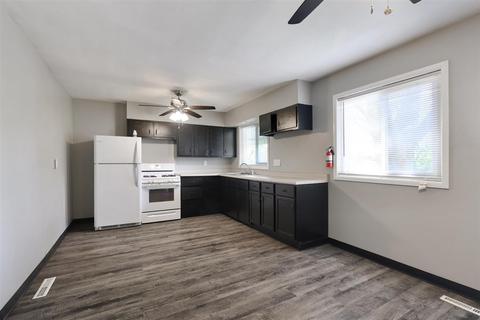 1709 Burnetta St, Champaign, IL 61821 photo 8