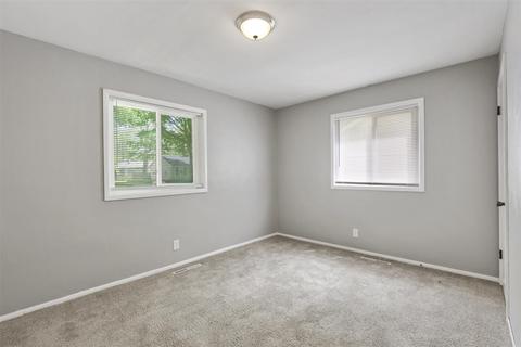 1709 Burnetta St, Champaign, IL 61821 photo 13