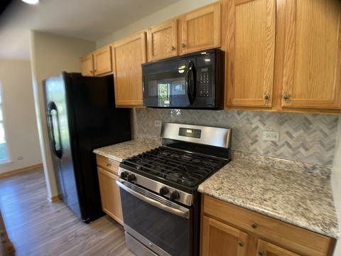1029 Daniel St, Plano, IL 60545 photo 8