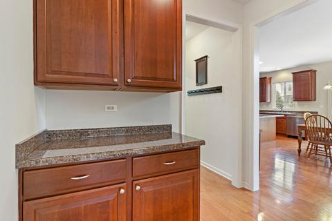 561 Tuscany Dr, Algonquin, IL 60102 photo 9