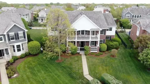 1699 Constitution Dr, Glenview, IL 60026 photo 1