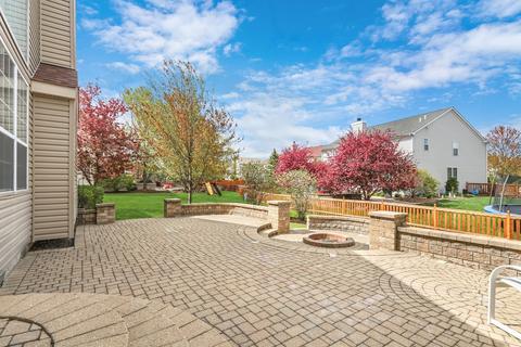 32 Bridlepath Dr, Lindenhurst, IL 60046 photo 3