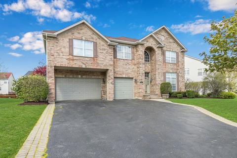 32 Bridlepath Dr, Lindenhurst, IL 60046 photo 1