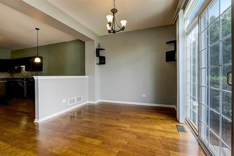 1221 Bradley Cir, Elgin, IL 60120 photo 7