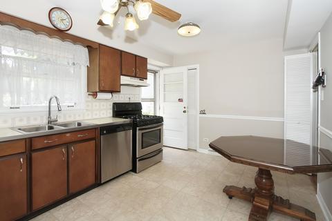 788 S 5th Ave, Des Plaines, IL 60016 photo 8
