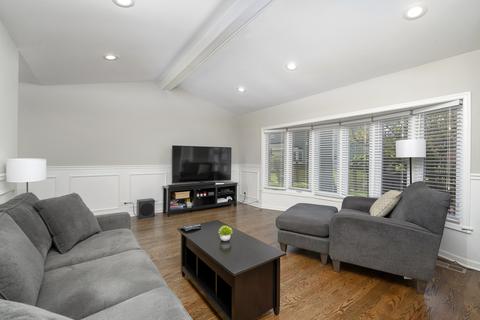1014 Shady Tree Ln, Wheeling, IL 60090 photo 14
