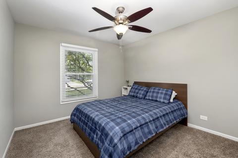 1014 Shady Tree Ln, Wheeling, IL 60090 photo 17