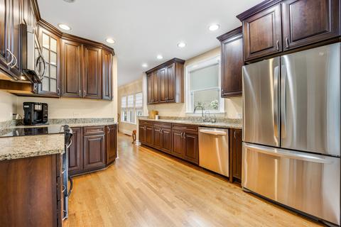 313 Blackhawk Rd, Riverside, IL 60546 photo 4