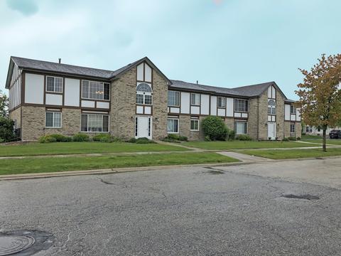 1401 Root St #1W, Crest Hill, IL 60403 photo 1