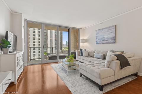 420 E Waterside Dr #902, Chicago, IL 60601 photo 3