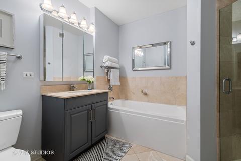 420 E Waterside Dr #902, Chicago, IL 60601 photo 12