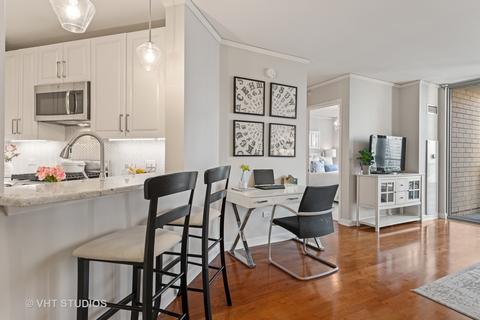420 E Waterside Dr #902, Chicago, IL 60601 photo 6
