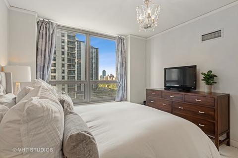 420 E Waterside Dr #902, Chicago, IL 60601 photo 11