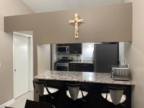 1005 Blackhawk Dr, Elgin, IL 60120 photo 5