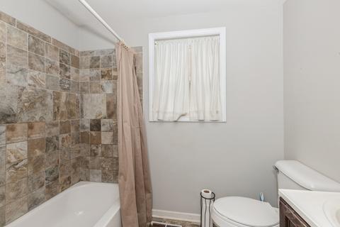 509 Whitten Ave, Ingleside, IL 60041 photo 8