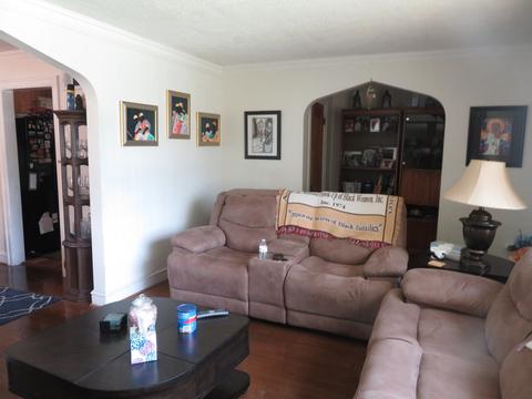 236 E 150th St, Harvey, IL 60426 photo 4