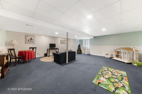 2130 Timber Ln, Wheaton, IL 60189 photo 8