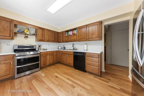 2130 Timber Ln, Wheaton, IL 60189 photo 5