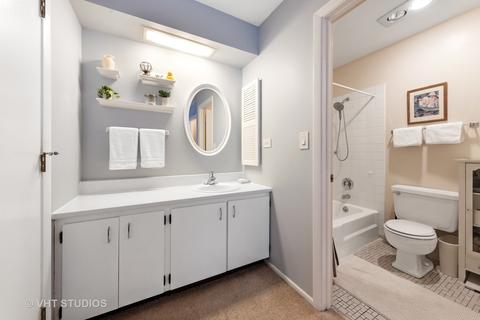 2130 Timber Ln, Wheaton, IL 60189 photo 12
