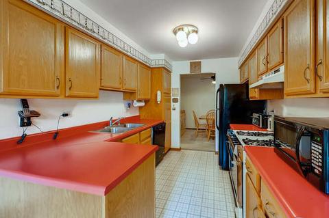 615 Waverly Dr #B, Elgin, IL 60120 photo 6