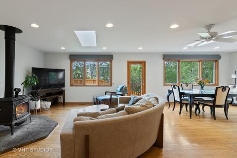 1419 Providence Dr, Mchenry, IL 60051 photo 3